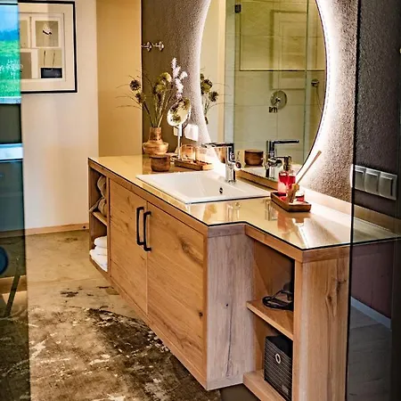 Alpenchalet Tirol בקתה *