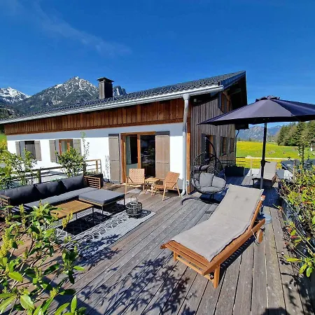 Alpenchalet Tirol בקתה